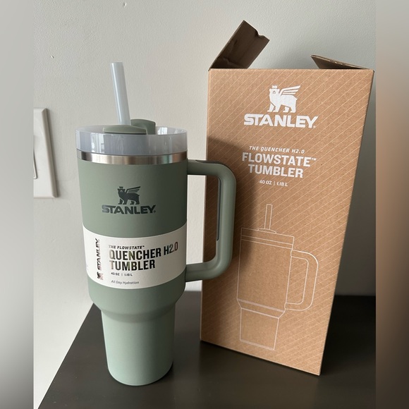 Stanley Accessories - Stanley H2.0 Flowstate Tumbler in Soft Matte Bay Leaf